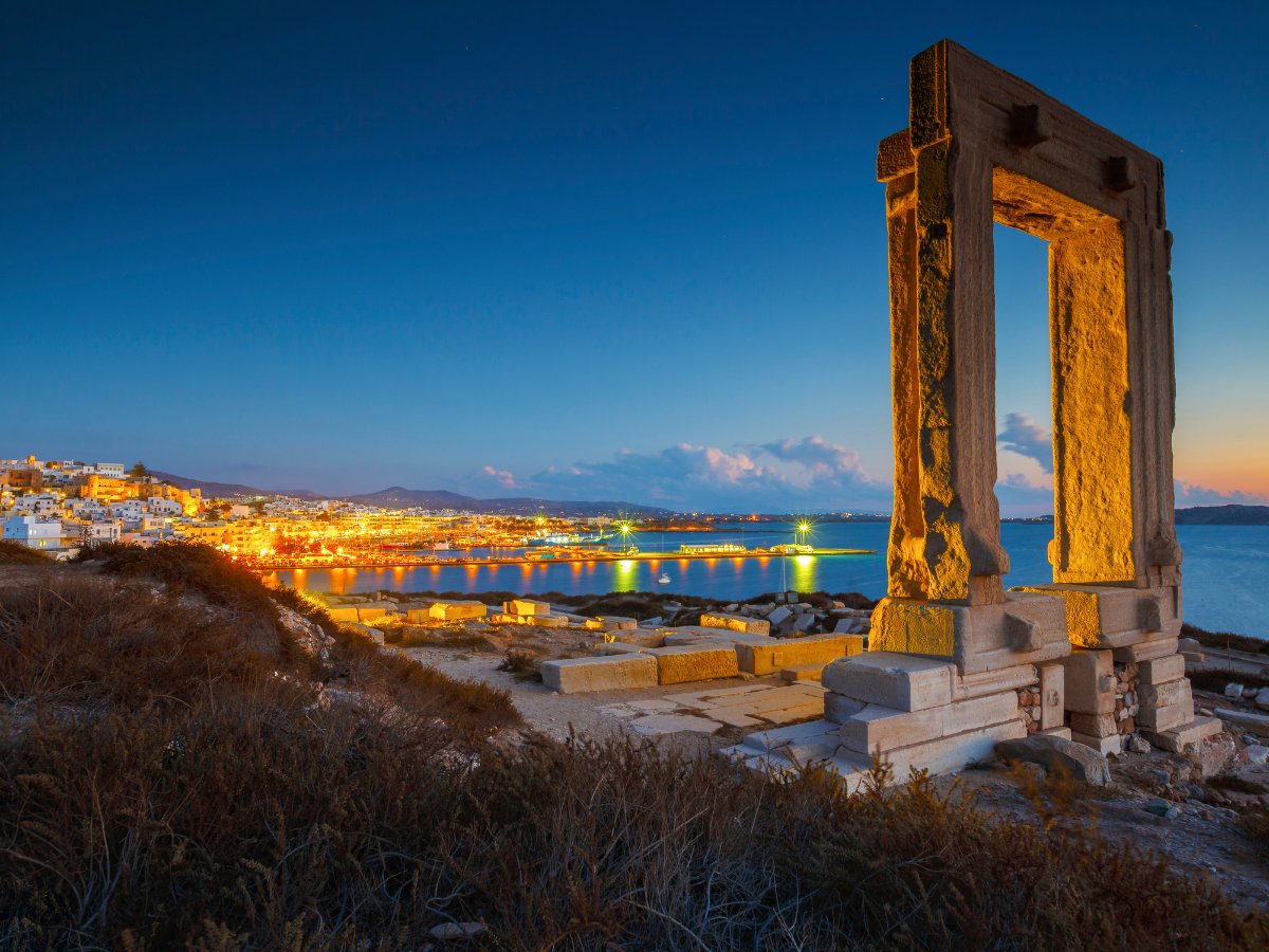 NAXOS CHORA AT THE CASTLE SHADOW - NAXOS TOWN 