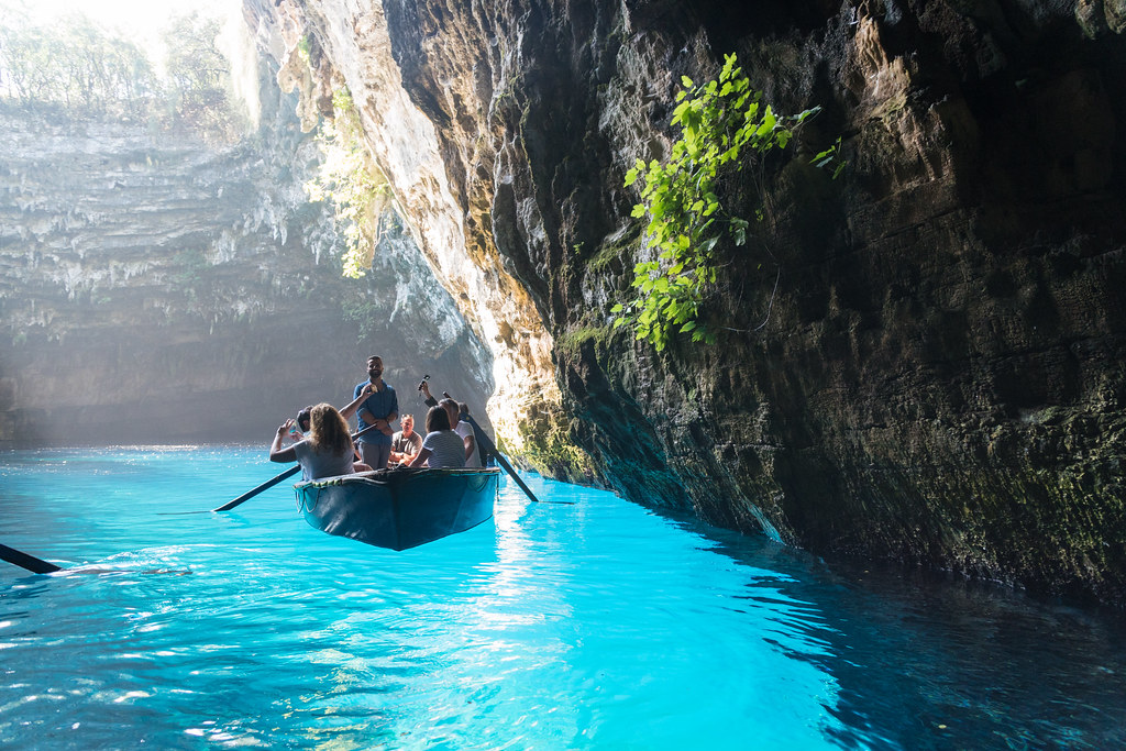 CAVES - ITHAKI 