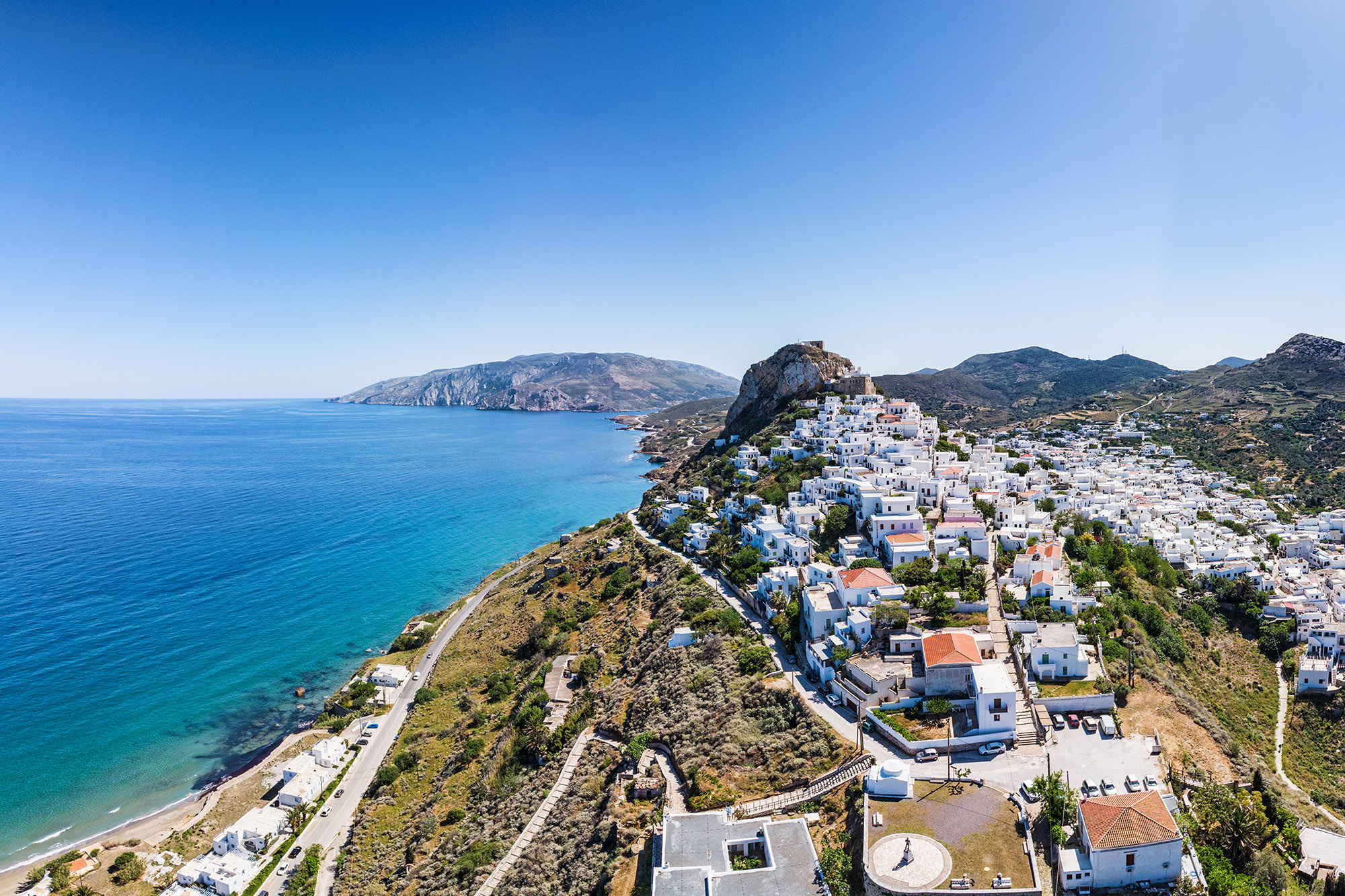 SKYROS  shutterstock_2470387171 