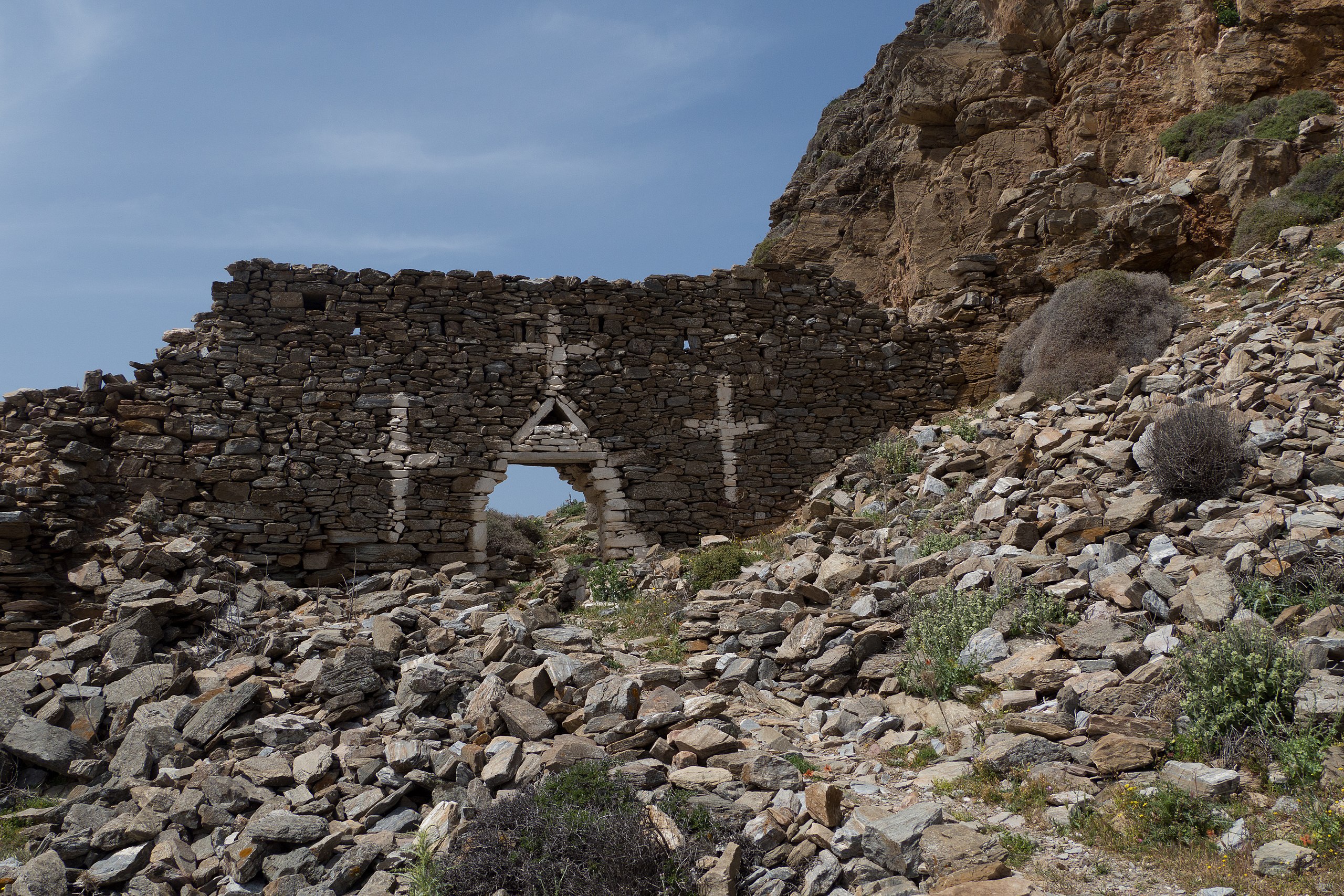 Castle of Oria, Kythnos The Castle of Oria or Katakefalo Castle is located in the northern part of the island, near Chora (Kythnos). It was the medieval capital of the island during the period from the 7th century AD until the 16th century. According to local tradition, the Castle was captured by invaders, which is not documented by historical sources. The content of the relevant local traditions echoes beliefs of older legends, scattered throughout the Greek territory.
