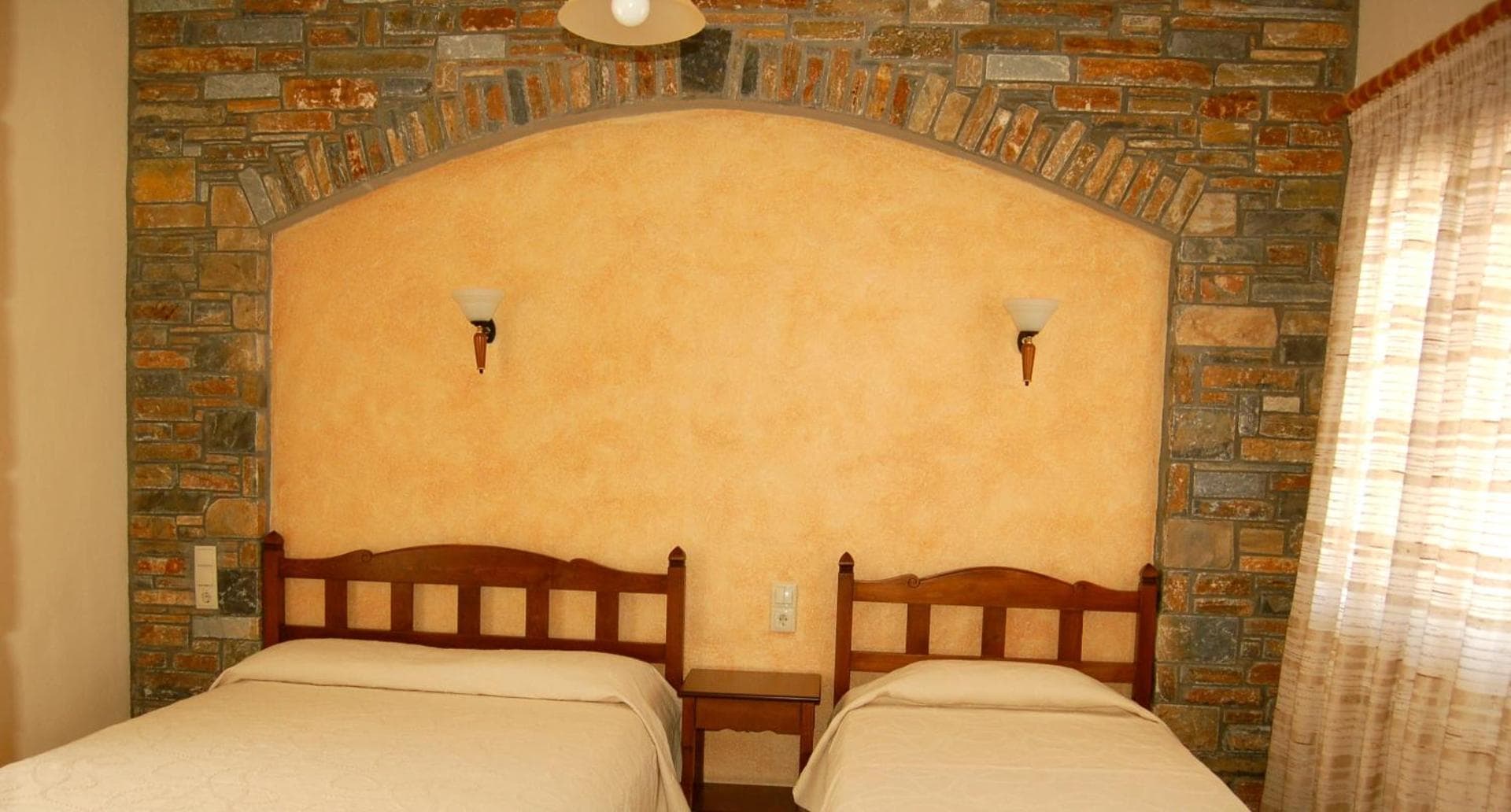 Studio (3 Adults)