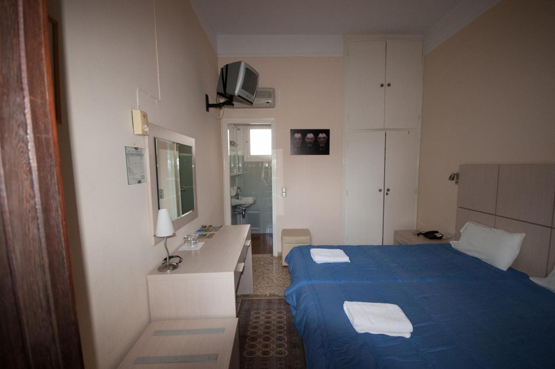 AVATON HOTEL