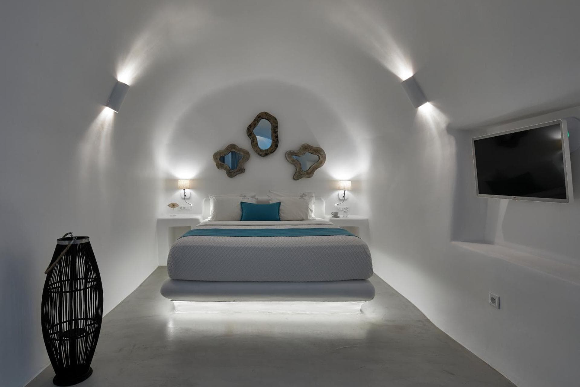 ILIOVASILEMA SUITES
