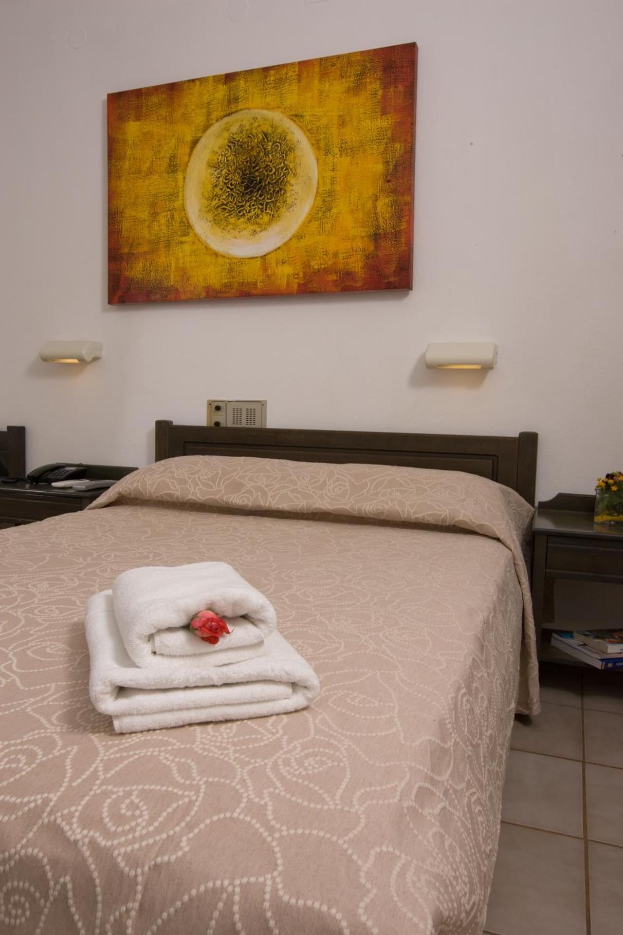 Double or Twin Room with Garden View - Ground Floor