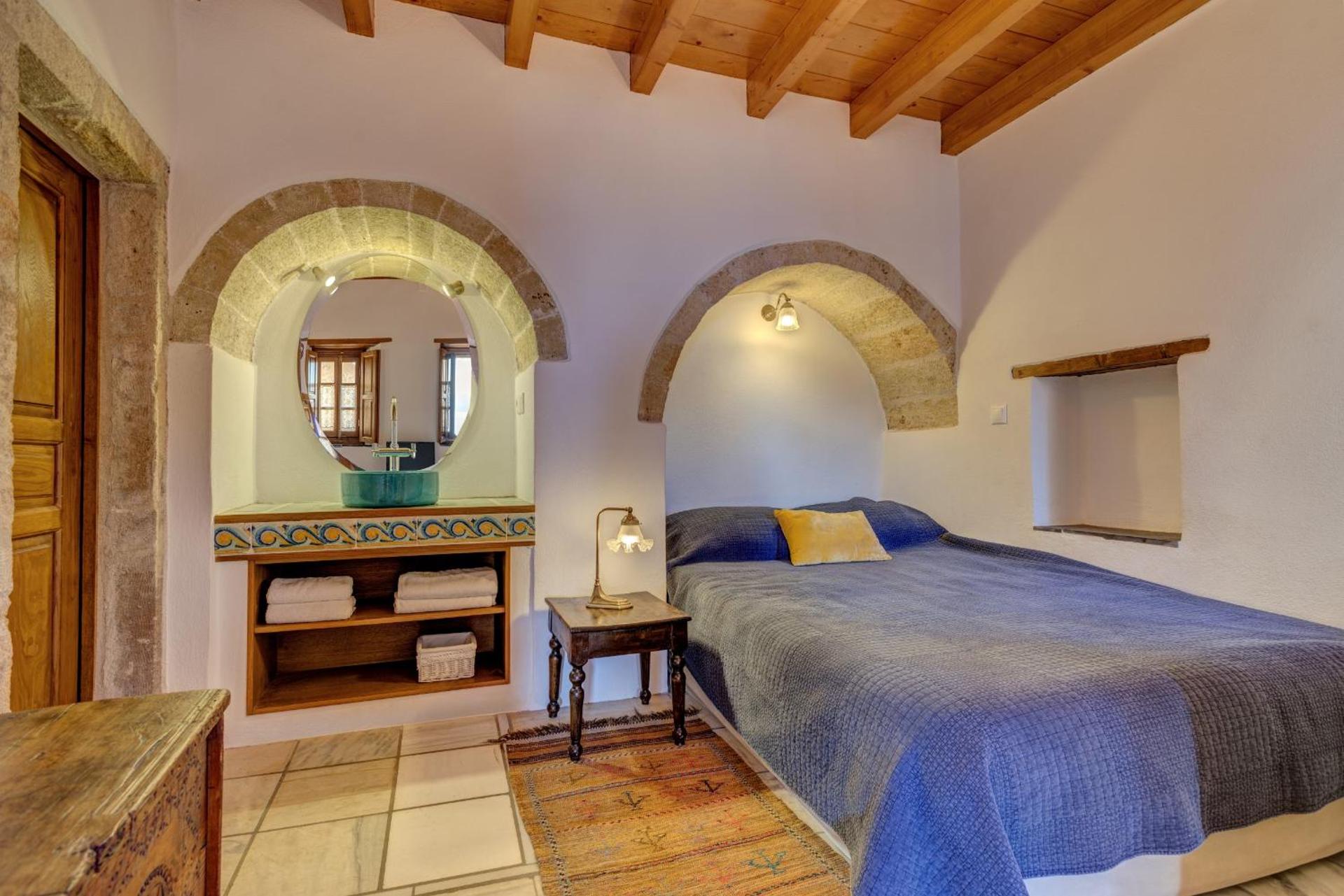 Triple Room with Partial Sea View