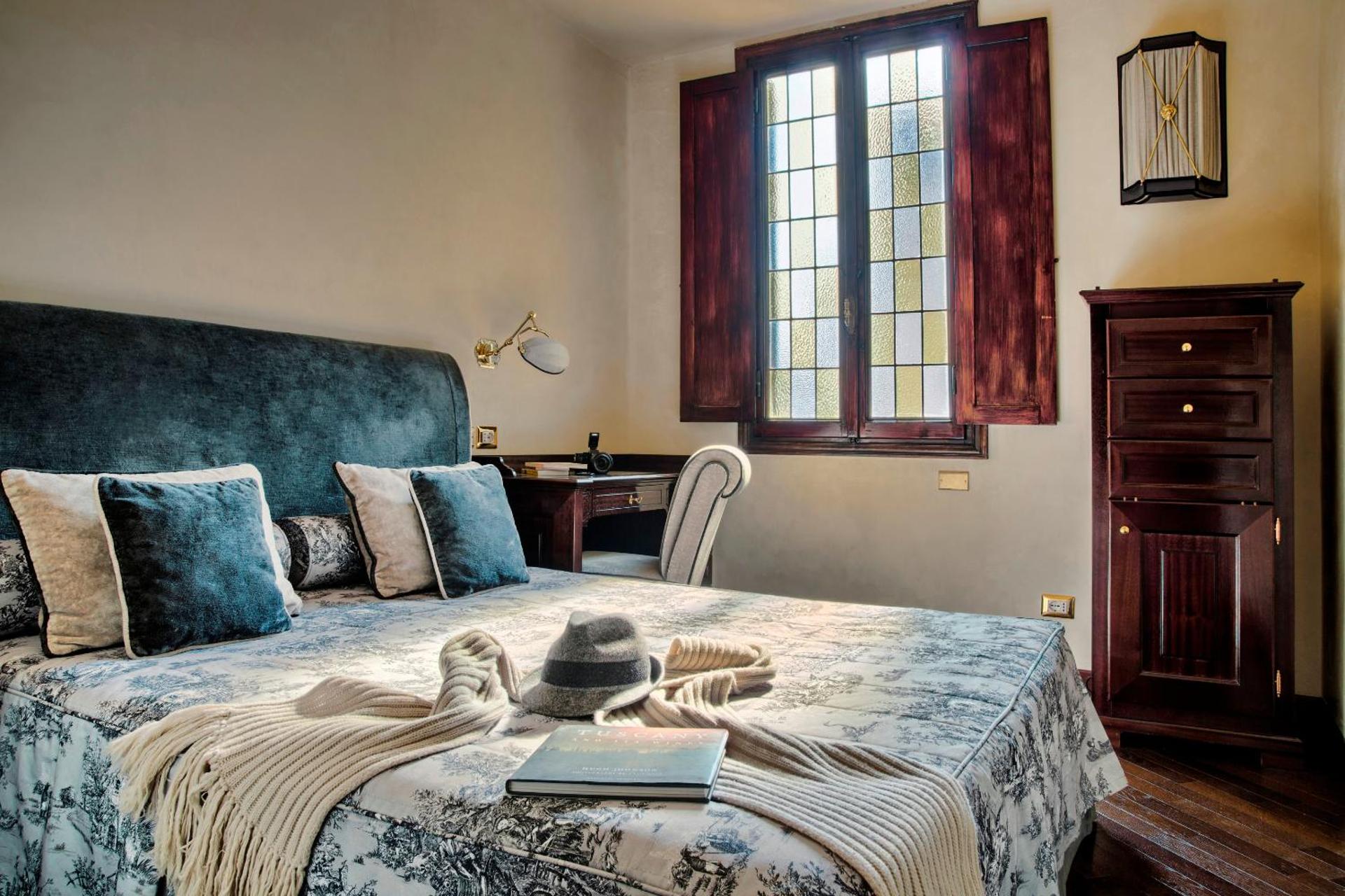 Double Smart Room