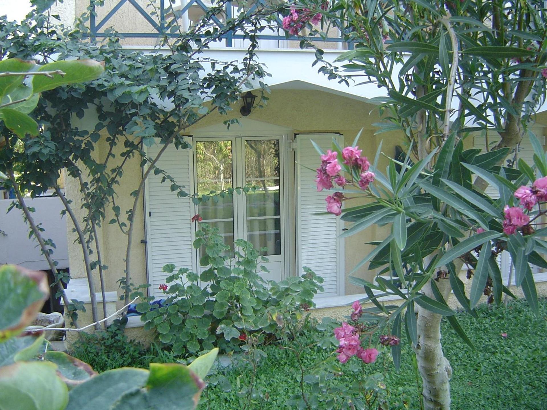 Economy Twin Room (Ground Floor)