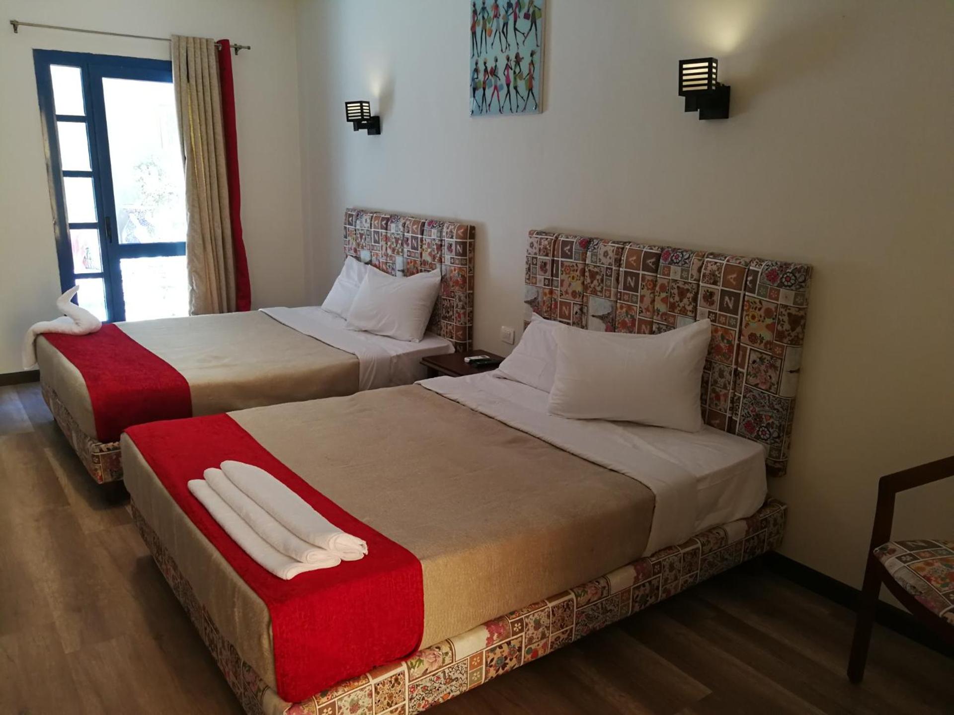 Deluxe Family Room