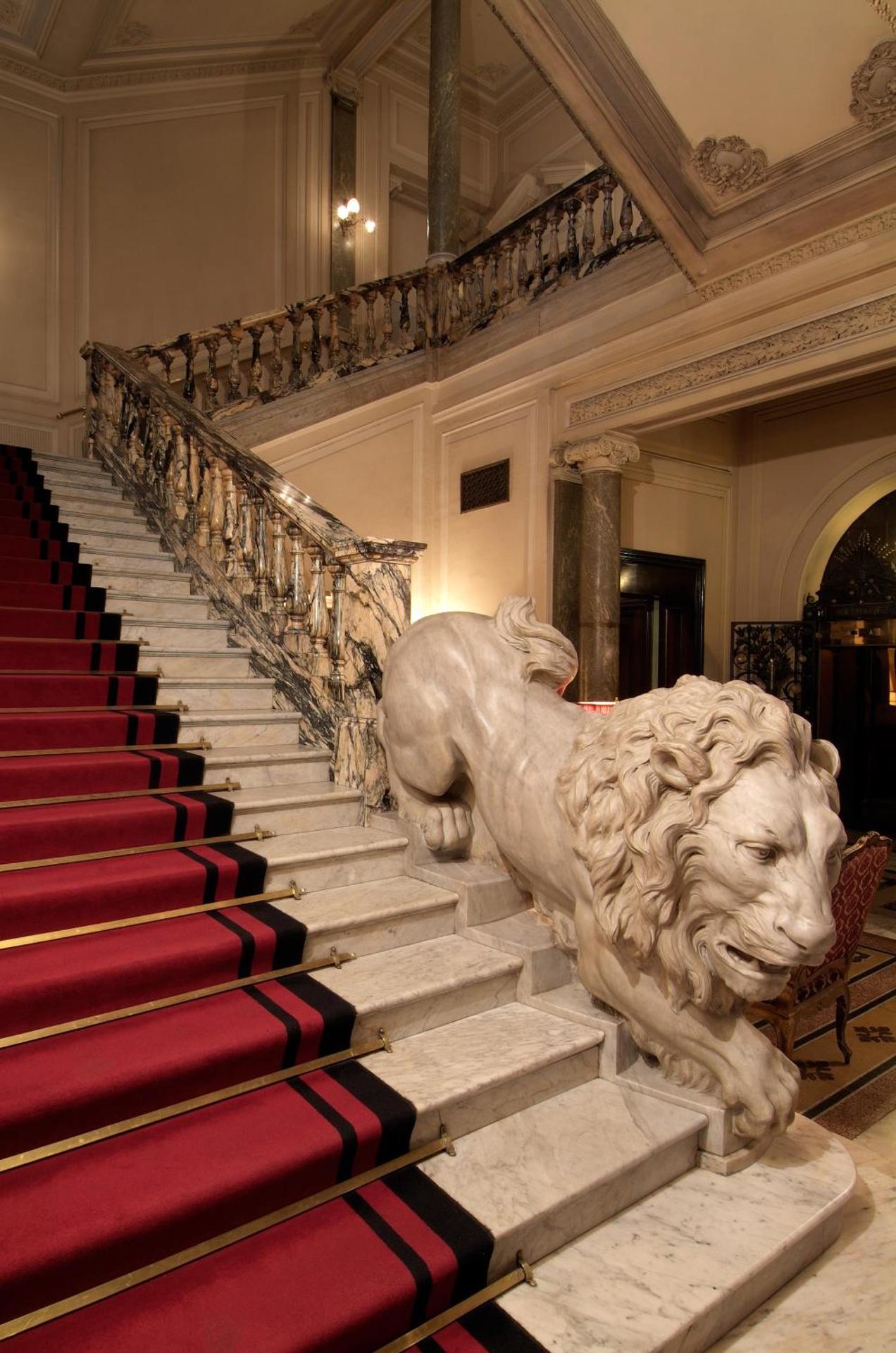GRAND HOTEL PLAZA