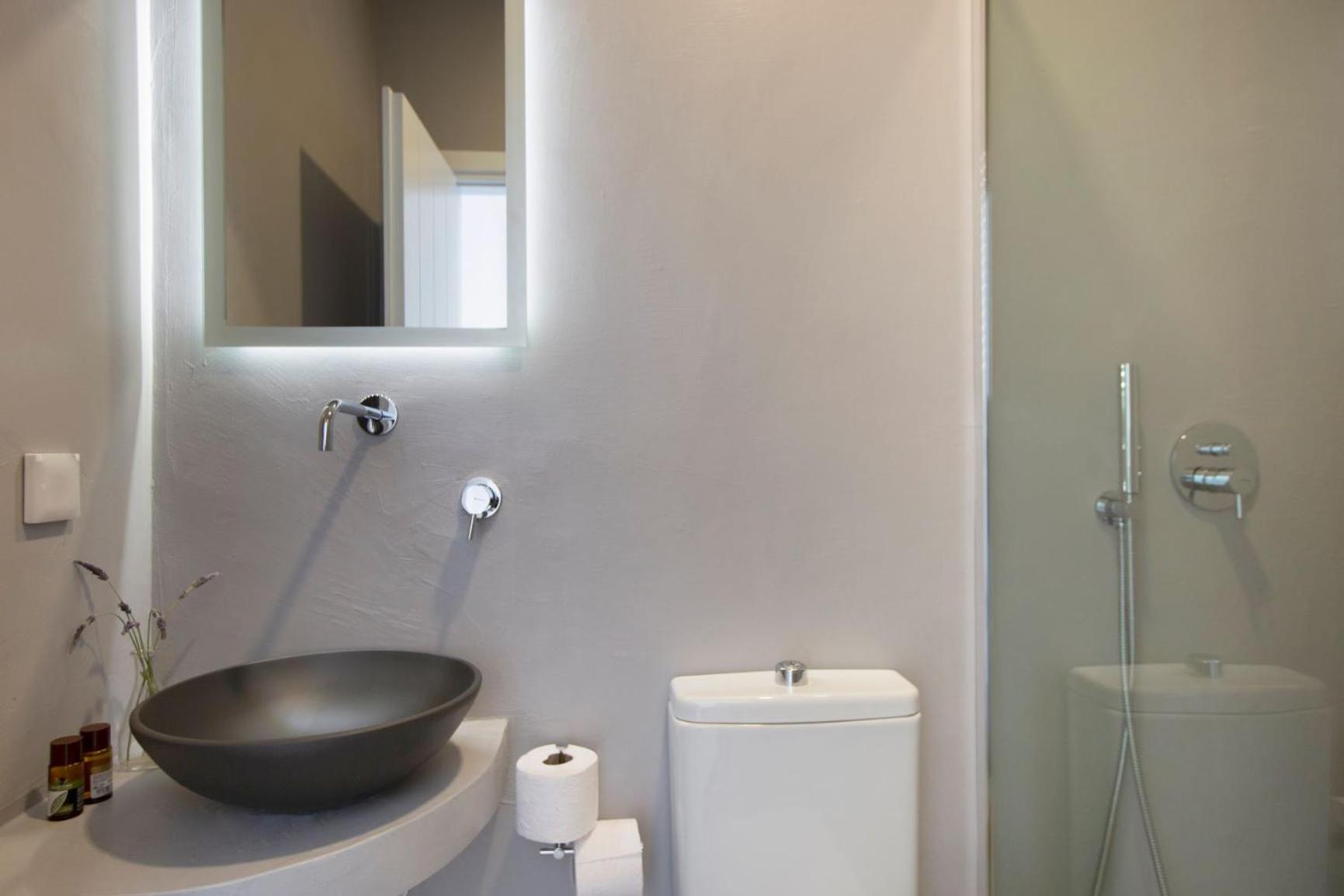 Double Room with Street View