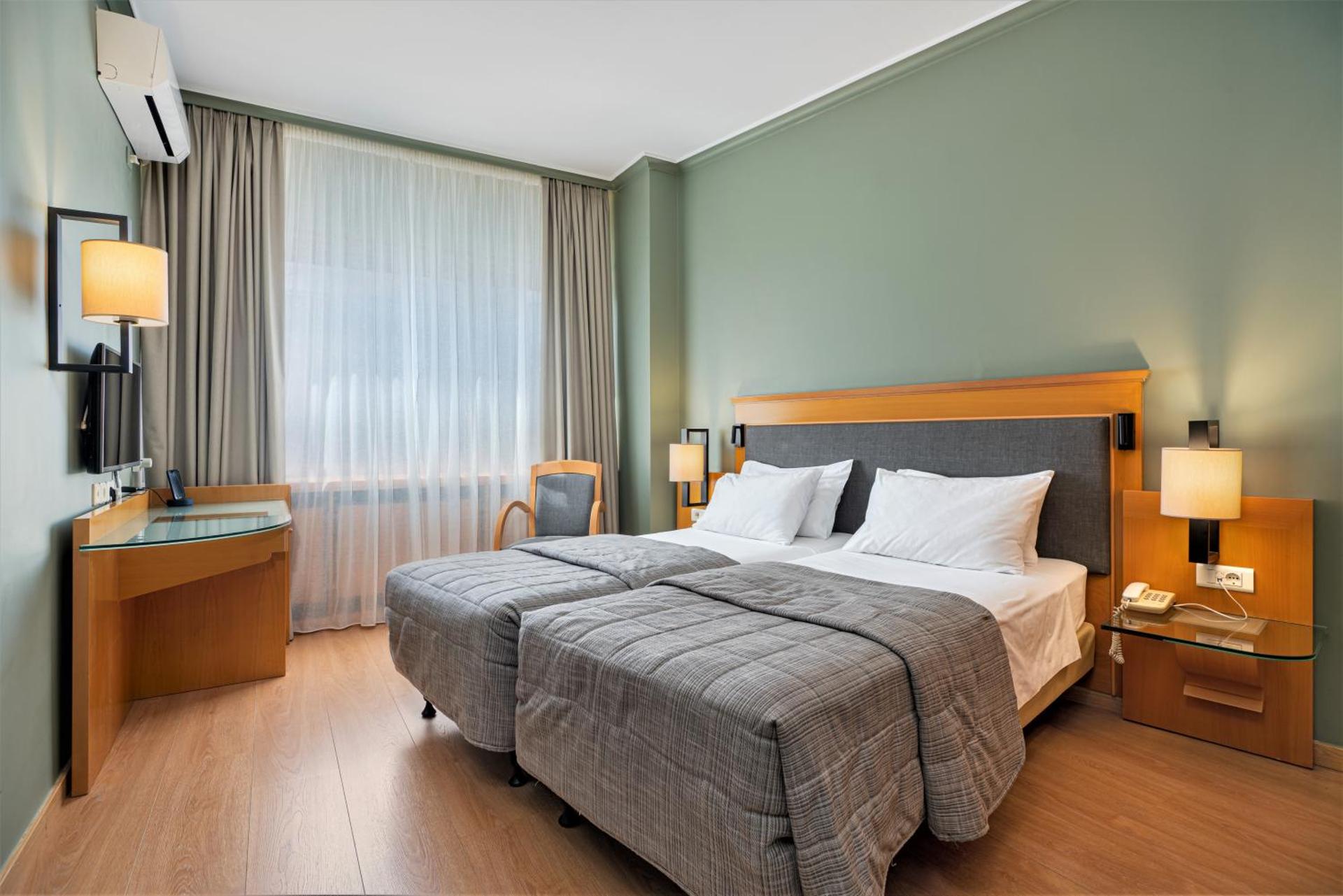 Economy Room
