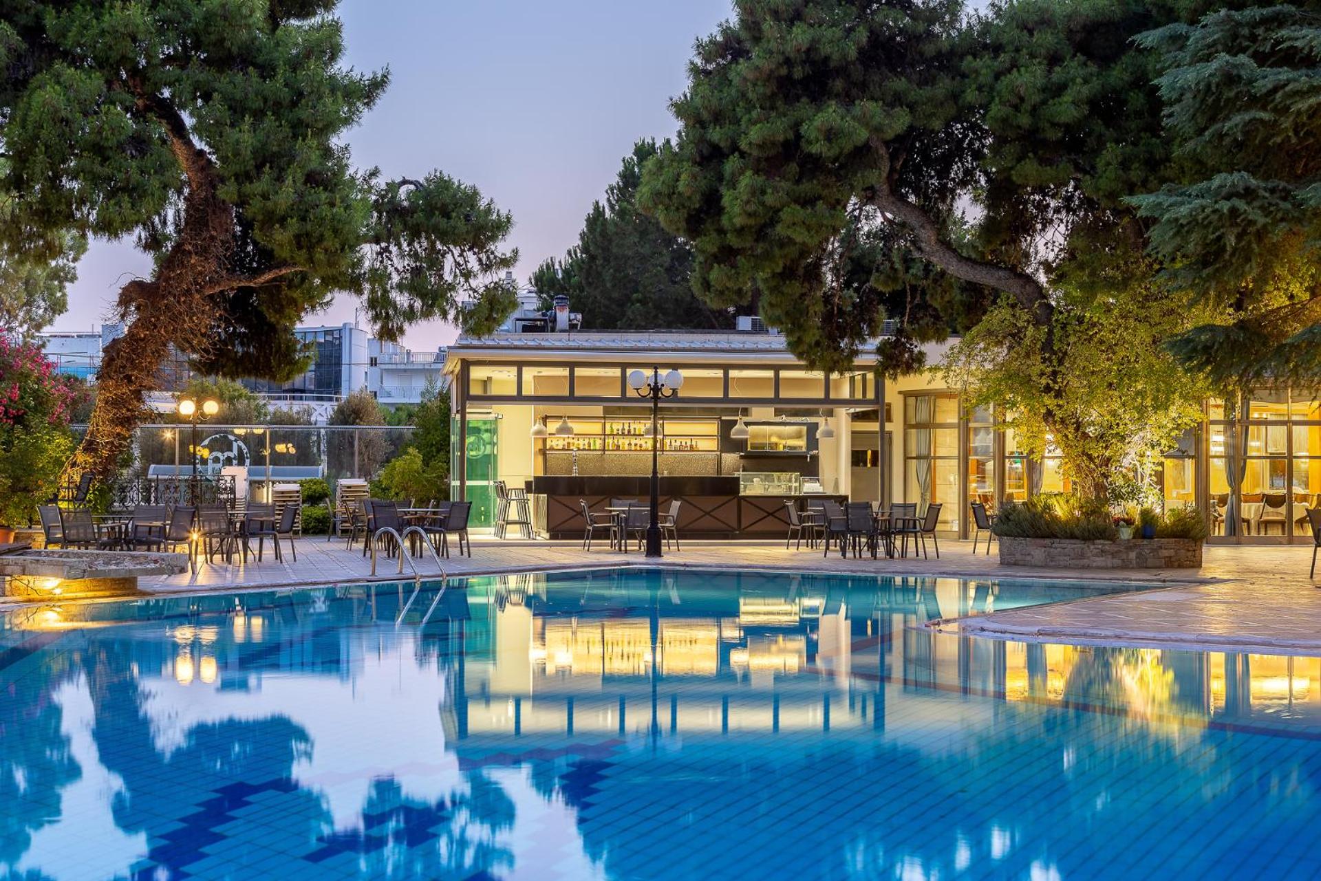 Deluxe Apartment - 131 ft² with Pool View