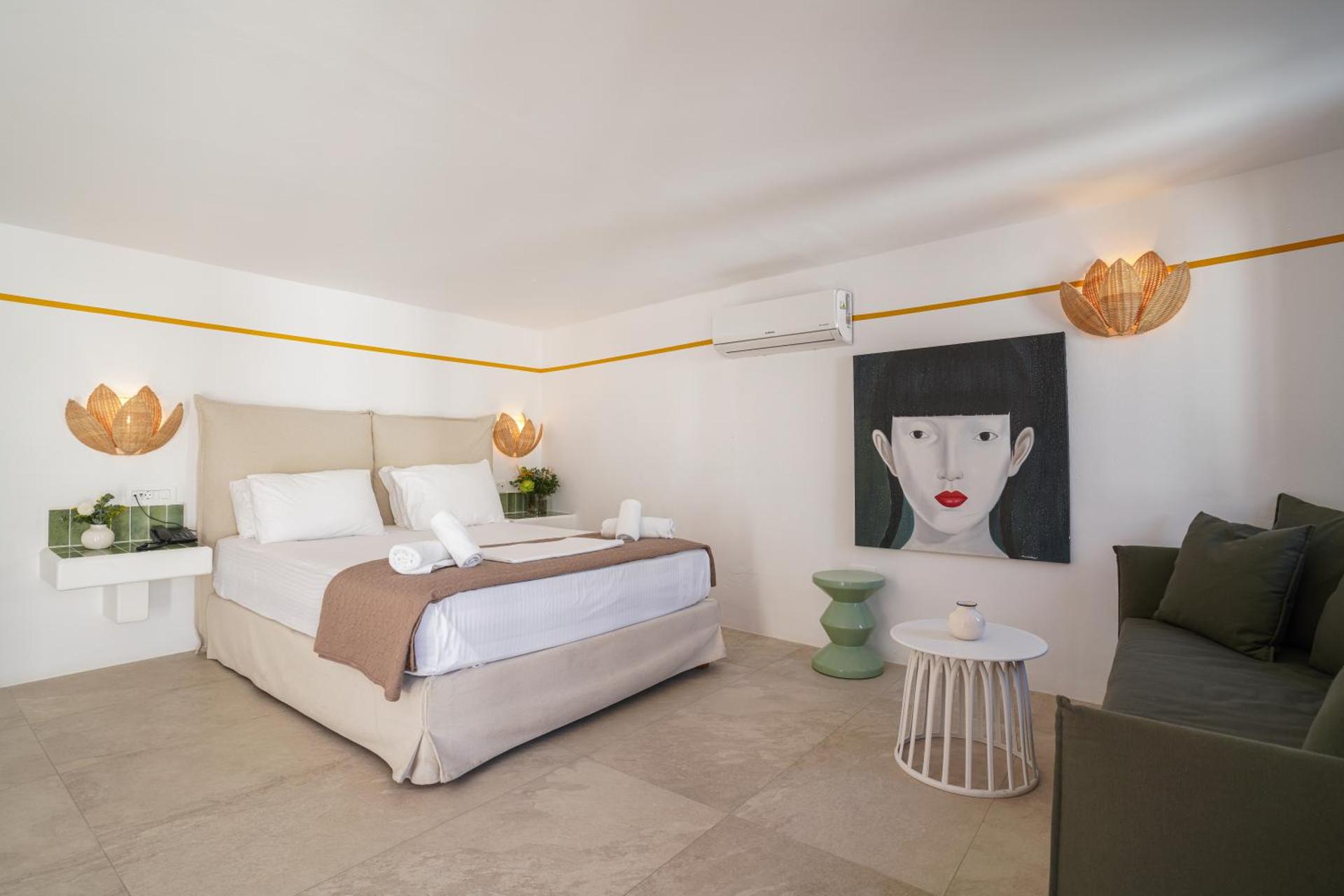 Deluxe King Suite