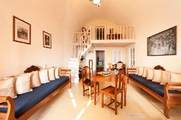 NEFELES SUITES