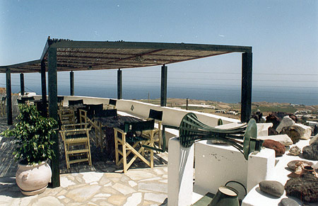 SANTORINI VILLAS TRADITIONAL HOUSES