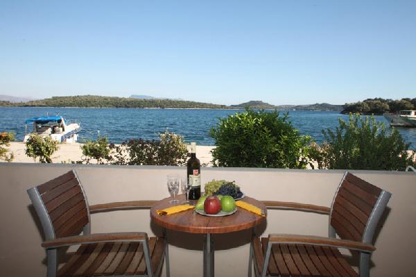 THALASSA APARTMENTS
