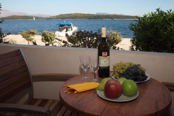 THALASSA APARTMENTS