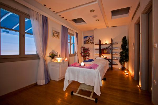 AEGIALIS HOTEL & SPA