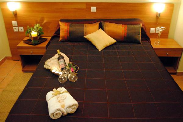GLAROS HOTEL