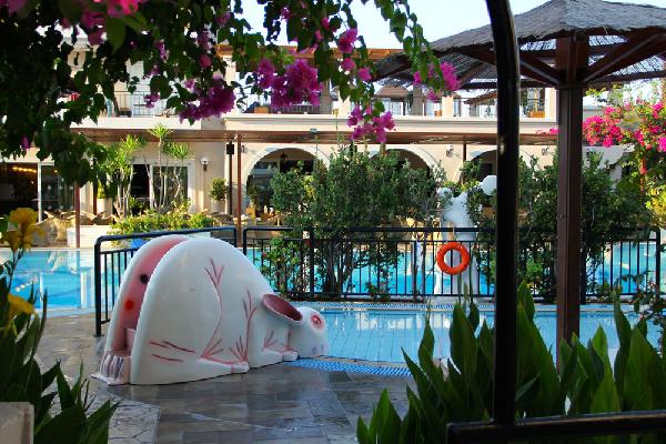 PERIDIS FAMILY RESORT