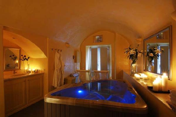 ASTRA SUITES