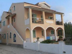 Vlachos Apartments in Acharavi
