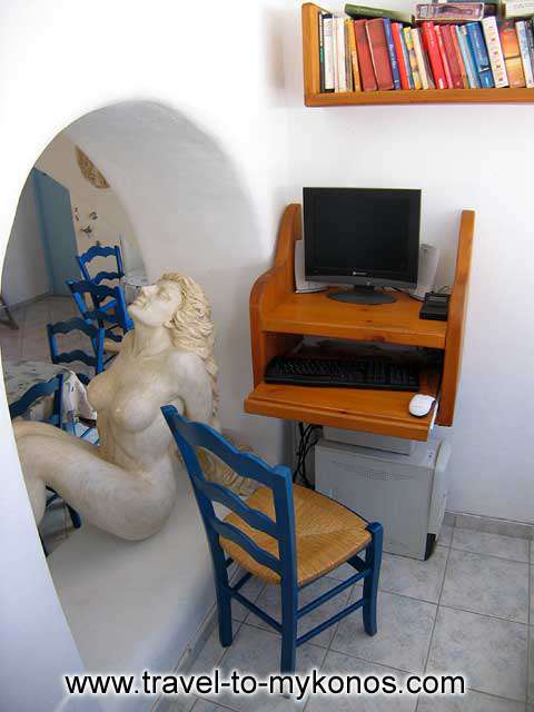 AEOLOS