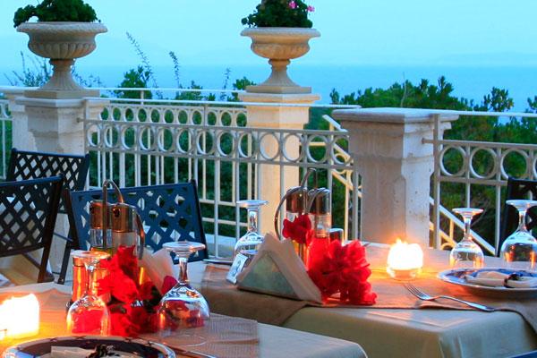 ALMYRA HOTEL