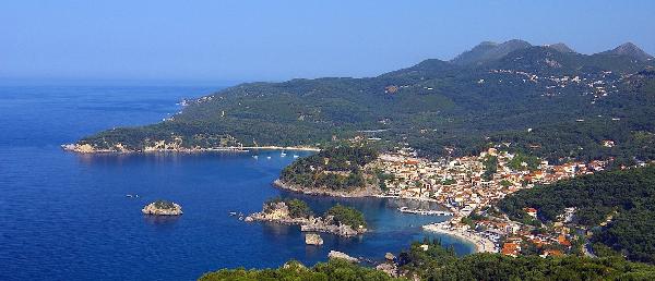 LICHNOS BEACH
