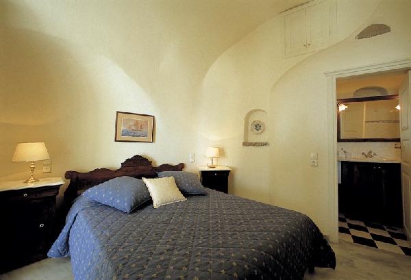 CANAVES OIA