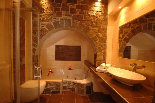 DIONYSOS HOTEL