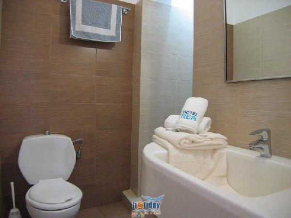 REA HOTEL 