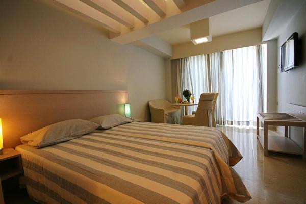 PALM BEACH HOTEL - STUDIOS - APARTMENTS