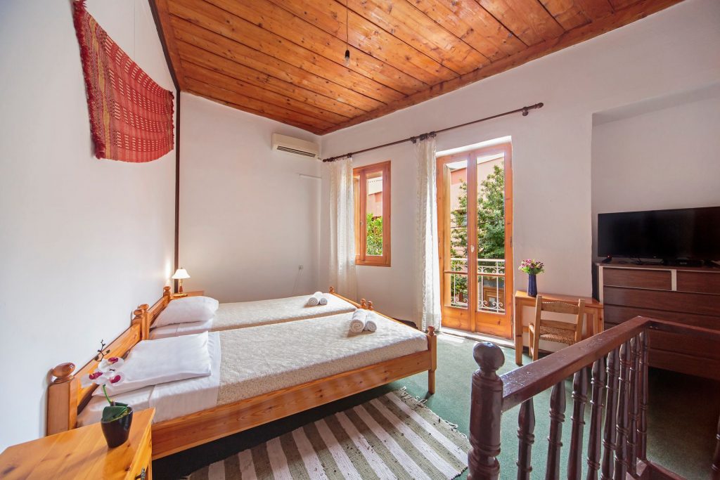 KASTELI SUITES