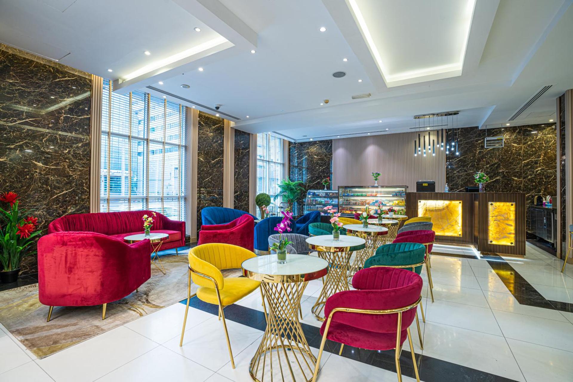 VISTA CITY HOTEL