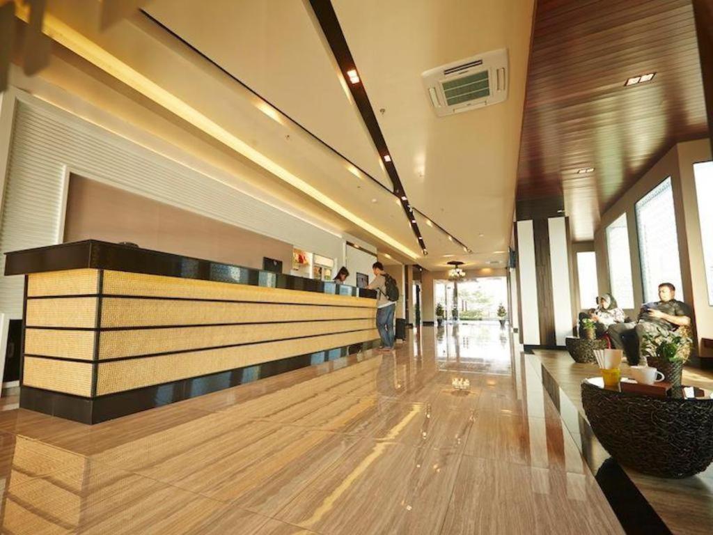 LEEVANA HOTEL