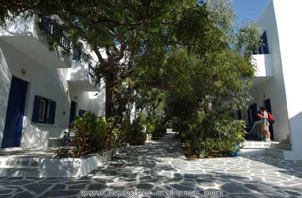 ACROGIALI BEACH HOTEL