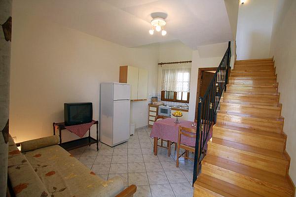 LAKONIA BAY MAISONETTES