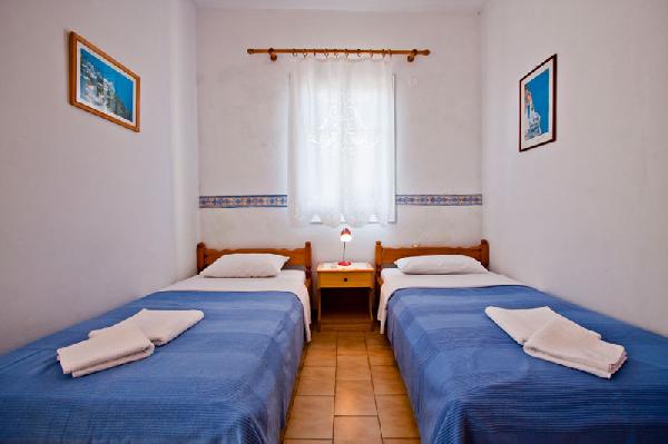 TA TRIKALA