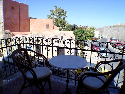 MICHAEL ANGELO HOTEL