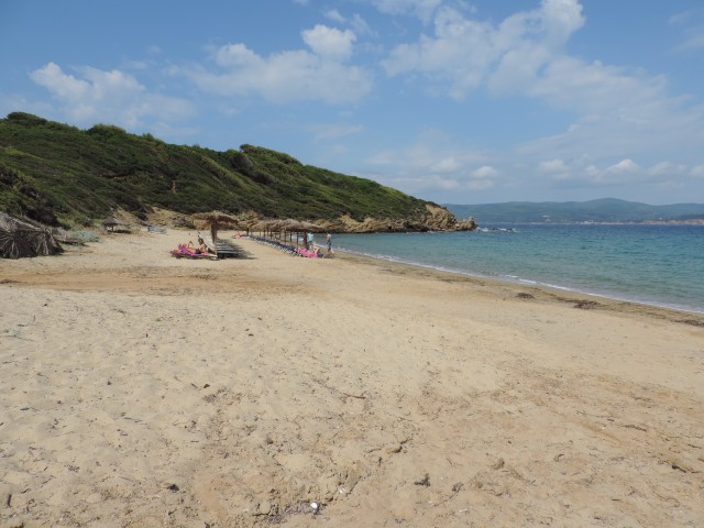Mandraki beach